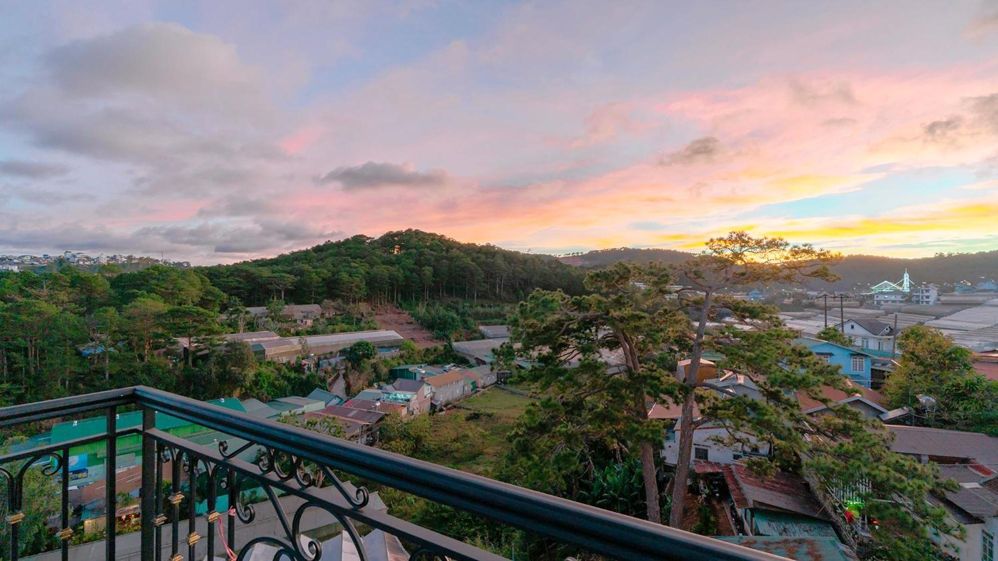 Pine View Hotel Dalat Bagian luar foto